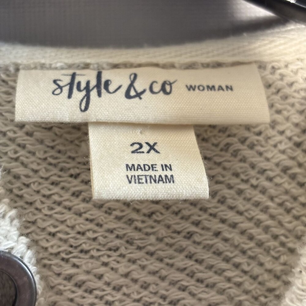 Style & Co Woman 2X Beige Hoodie With Floral Embroidery & Front Pockets - Picture 3 of 4